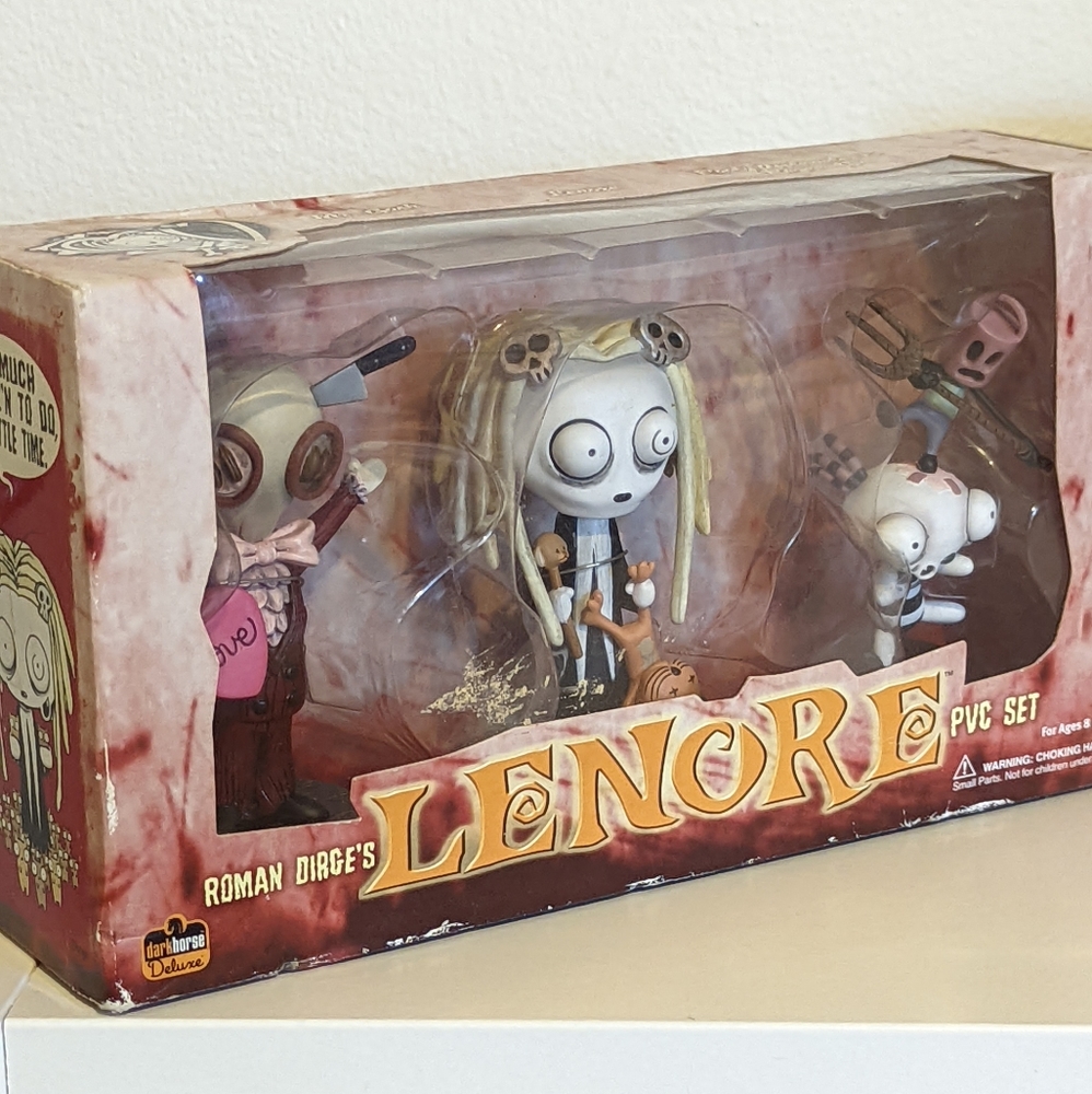 2005 Lenore PVC set & Doll LOT